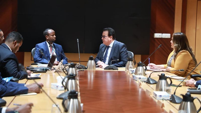 وزير الصحة ونظيره