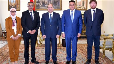 شاهد.. السيسي يستقبل مدير منظمة الصحة العالمية ويتابع الاستراتيجية المستقبلية لقطاع الطيران المدني