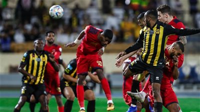 بمشاركة طارق حامد وحجازي.. اتحاد جدة يتعادل مع ضمك 1/1 في الدوري السعودي 