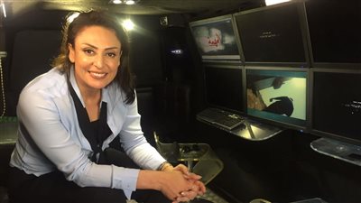  منى عراقي عن زواجها من دكتور شهير: أعرفه من زمان ولما بقابله ما بنبطلش ضحك ورقص| فيديو