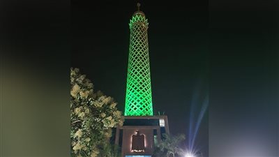 الصحة تضيء برج القاهرة و21 مستشفى باللون الأخضر احتفالا باليوم العالمي للصحة النفسية