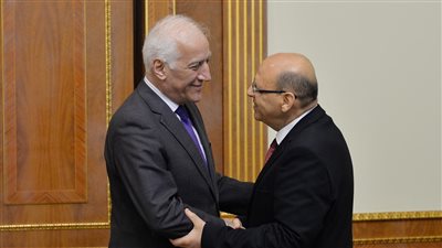 رئيس جمهورية أرمينيا يستقبل السفير المصري بمناسبة استكمال فترته الدبلوماسية | صور 