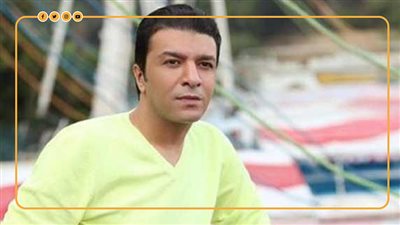 مش قشطة يابا بس.. “مصطفى كامل” شاعر التسعينيات الأول | فيديوجراف 