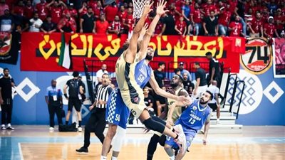 حساب الأهلي يحتفل بالفوز على الجهراء الكويتي بالبطولة العربية للسلة