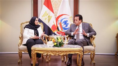 وزيرة الصحة في البحرين تشيد بمبادرة ١٠٠ مليون صحة