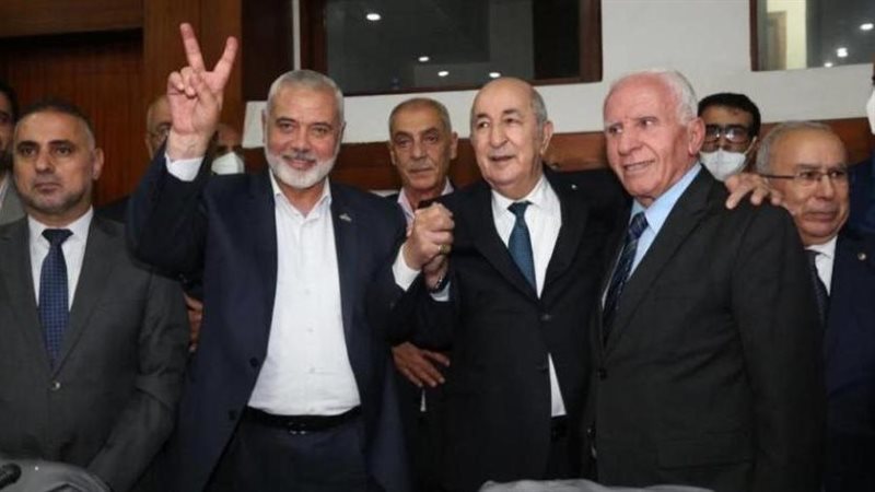 تبون يتوسط هنية وعزام