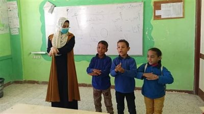 خلال أسبوع.. 44 ندوة تثقيفية توعوية لطلاب المدارس بالوادي الجديد