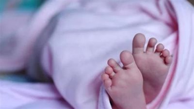 قلبها حجر.. حبس ربة منزل خنقت طفلها وعلقته على شباك غرفتها برباط حذاء في القليوبية 