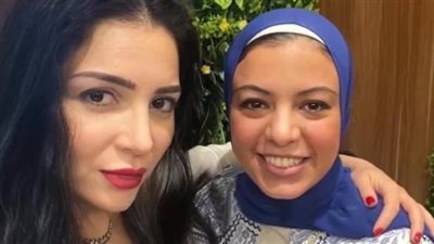 مي عز الدين تسلم فستان زفافها في 