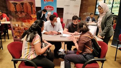 افتتاح ملتقى توظيف يوفر 3 آلاف فرصة عمل للشباب بالقاهرة | صور