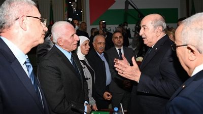 الفصائل الفلسطينية توقع على إعلان الجزائر.. والاتفاق على وثيقة لتحقيق المصالحة