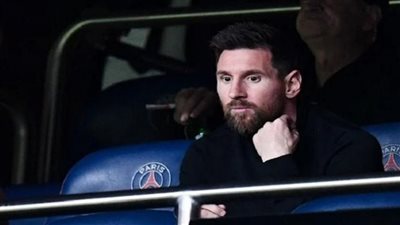 تصرف غريب من ميسي يثير غضب جماهير برشلونة بعد نكسة دوري الأبطال 