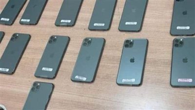 جمارك مطار القاهرة تحبط محاولة تهريب 15 هاتفا بحوزة راكب