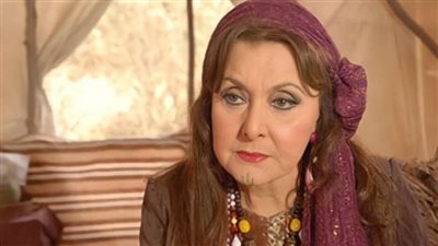 بسبب بتر ساقها وشائعة وفاتها.. ليلي طاهر تتصدر حديث الجمهور | فيديو