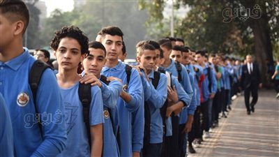 التعليم تصدر قرارا هاما بشأن تسليم الكتب للطلاب 