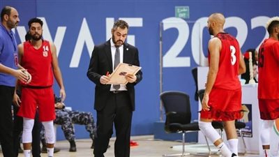 الأهلى يحتفل بالوصول إلى نهائي البطولة العربية لكرة السلة