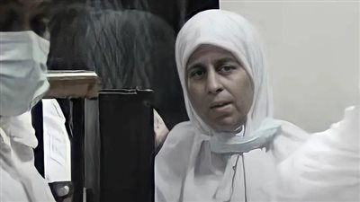 تأجيل محاكمة عائشة الشاطر وآخرين في تمويل الإرهابية لـ8 نوفمبر