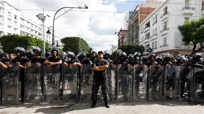 قلوب من حجر، تونسية تعنف أطفال زوجها بالحرق والضرب 