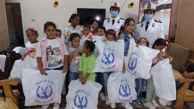 الداخلية توجه قافلة طبية بالجيزة ومطروح | صور 