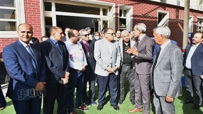 افتتاح مدرسة جديدة للغات بمنيا القمح في الشرقية | صور 