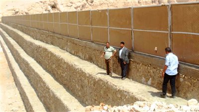 سوهاج تستعد لاستقبال موسم الأمطار بتجهيز مخرات السيول 