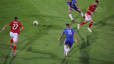 عبد القادر يسجل الهدف الأول للأهلي  في شباك الاتحاد المنستيري