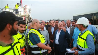 وزير النقل ومحافظ كفر الشيخ يتفقدان أعمال توسعة وتطوير الطريق الدولي الساحلي