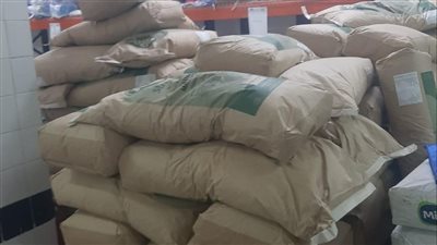 التحفظ على 23 طن لبن بودرة وجبن مطبوخ مجهول المصدر بالقليوبية