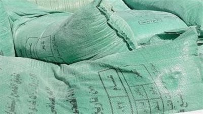 ضبط 14 طن دقيق مدعم قبل تهريبها بطريق البدرشين