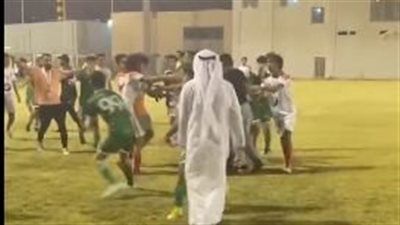 اشتباكات بين لاعبي الكويت والعربي في دوري الناشئين الكويتي | فيديو
