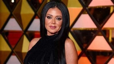 رانيا يوسف توضح سبب توقف تصوير فيلم 