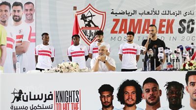 أمير مرتضى: عمرو السيسي حلق شعره أول ما انضم للزمالك | صور