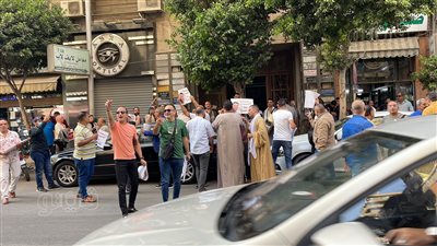 بالطبل والمزمار البلدي.. استقبال مصطفى كامل بنقابة الموسيقيين | فيديو وصور 