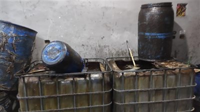 غلق مخزن لزيوت الطعام المستعملة بدون ترخيص في الدقهلية
