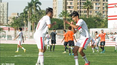 على طريقة شيكابالا وزيزو.. شباب الزمالك يحتفلون بالفوز على البنك الأهلي 