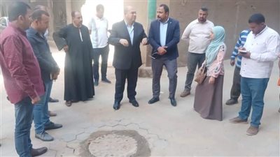 نائب محافظ الجيزة يتفقد مشروع السوق الحضاري بالعياط| صور