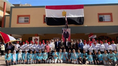 ضمن الاحتفال بالعيد القومى...محافظ الإسماعيلية يفتتح أعمال الصيانة بمدرسة الطائف الرسمية للغات 