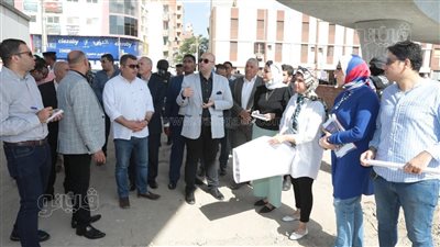لبحث استغلالها وتوفير فرص عمل.. محافظ بني سويف يتفقد منطقة أسفل كوبري المديرية 
