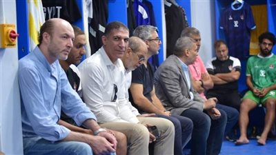 أسامة خليل يجتمع بالجهاز الفنى لنادى غزل المحلة 