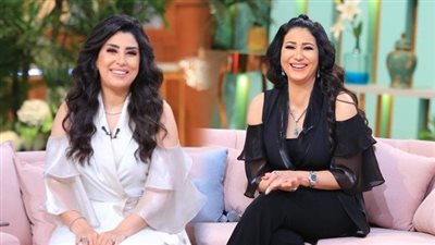 وفاء عامر تكشف عن سبب غريب في عدم تدخلها للصلح بين شقيقتها آيتن وطليقها | فيديو