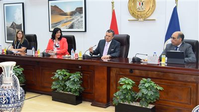 وزيرا الهجرة والآثار يبحثان سبل التعاون للترويج سياحيا لمصر بالخارج