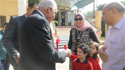 تنبيه مهم من محافظ الجيزة لجميع المدارس بشأن الحضور والغياب | صور