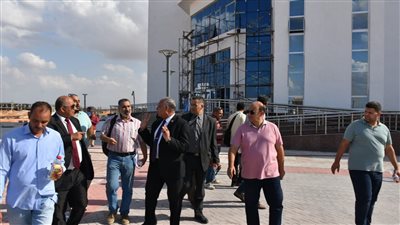 رئيس جامعة مدينة السادات يتفقد إنشاءات مجمع الكليات الجديد