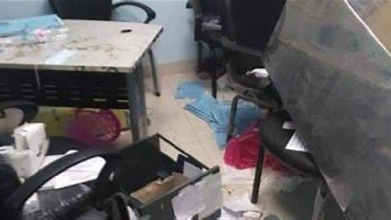 التعدي على طبيب وطاقم