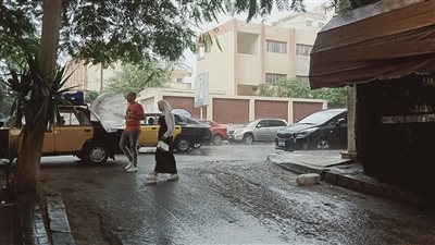 هطول أمطار غزيرة على الإسكندرية | فيديو 