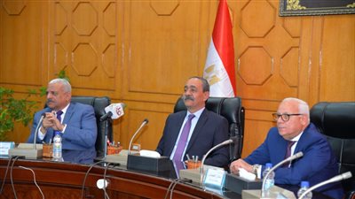 محافظ الإسماعيلية: المشروعات الخضراء مبادرة رائدة في التنمية المستدامة