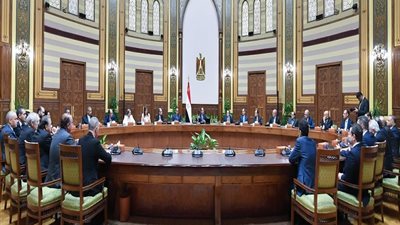 السيسي يؤكد تشجيع ومساندة الاستثمارات الجادة وتذليل العقبات أمام القطاع الخاص