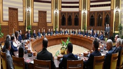 السيسي: نحتاج كل سواعد أبناء مصر للمساهمة في تطويرها وتنميتها