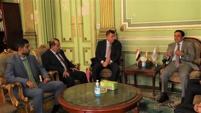 توقيع مذكرة تفاهم بين إعلام عين شمس وكلية البريمي الجامعية بسلطنة عمان