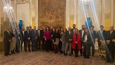 سفير مصر في فرنسا: مستعدون لمساعدة الشركات لزيادة صادراتها لأوروبا